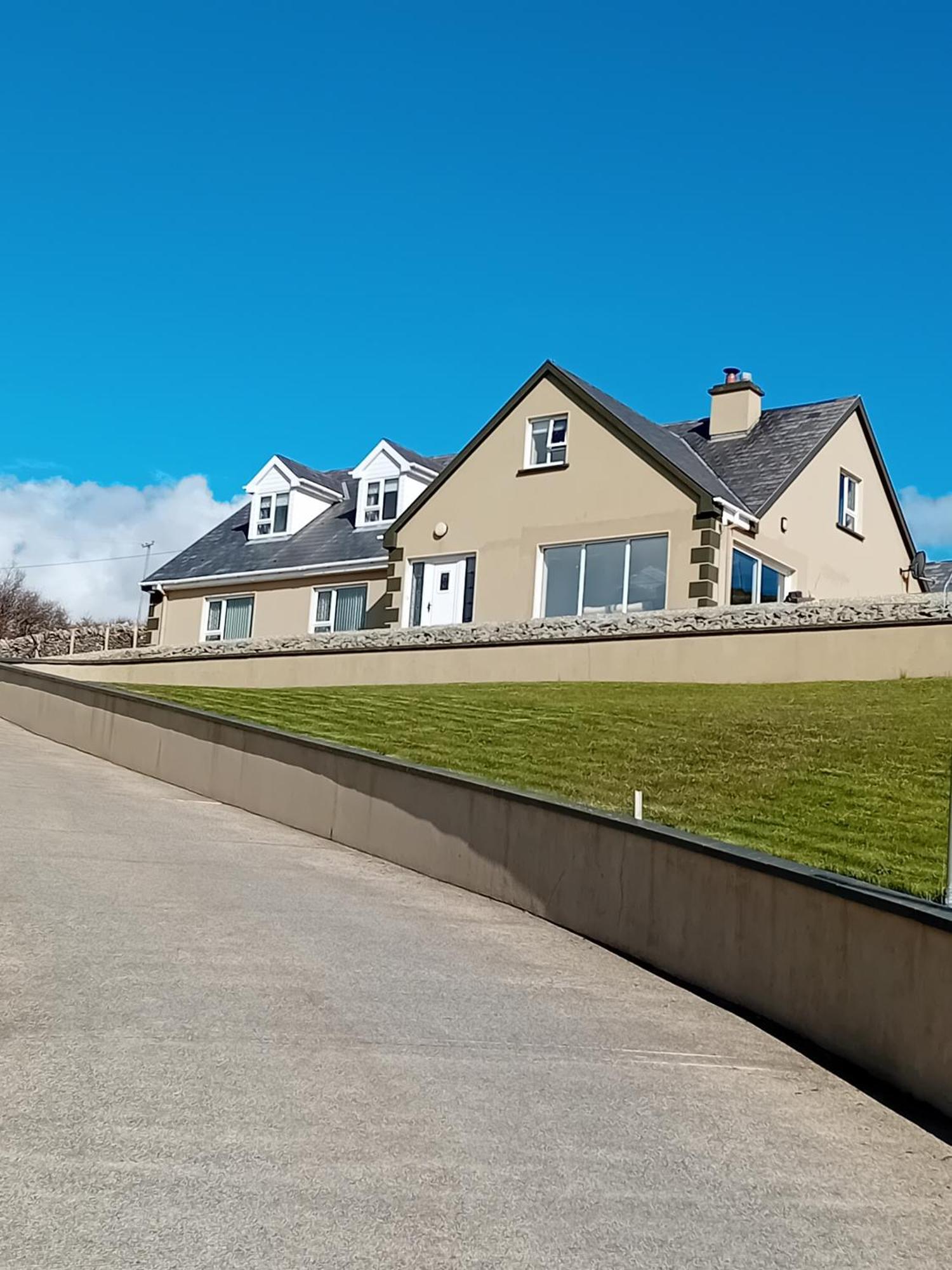 St Kieran'S Apartamento Donegal Town Exterior foto